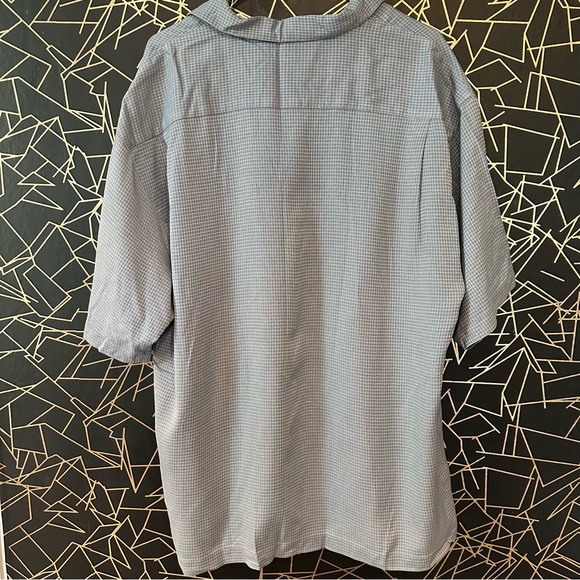100% Silk Tommy Bahama Shirt - Picture 4 of 4